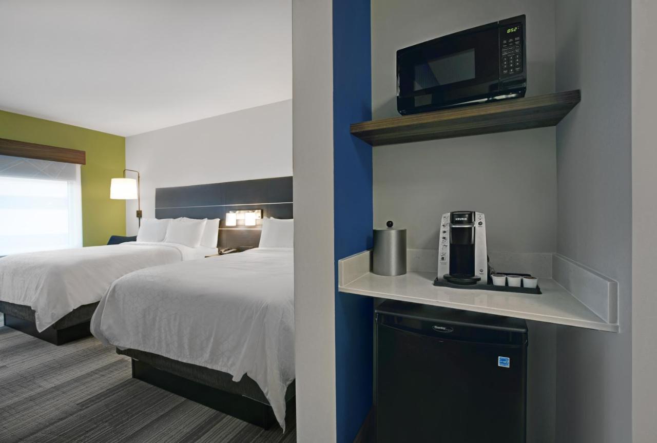 Two-Bedroom Queen Suite - Mobility Accessible/Non-Smoking at Holiday Inn Express Milwaukee Downtown by IHG