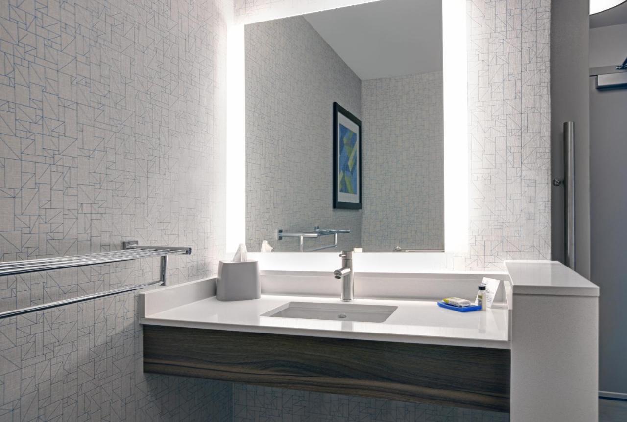 King Suite with Roll in Shower - Mobility Accessible/Non-Smoking at Holiday Inn Express Milwaukee Downtown by IHG
