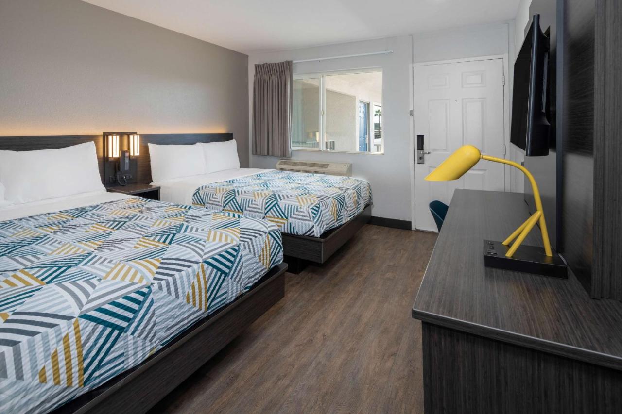 Quadruple Room at Motel 6-Fontana, CA