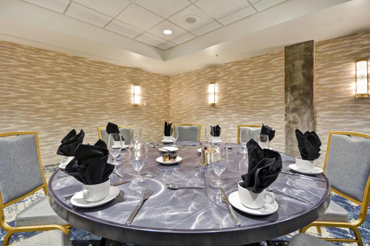 | Hotel Indigo Kansas City - The Crossroads, an IHG Hotel