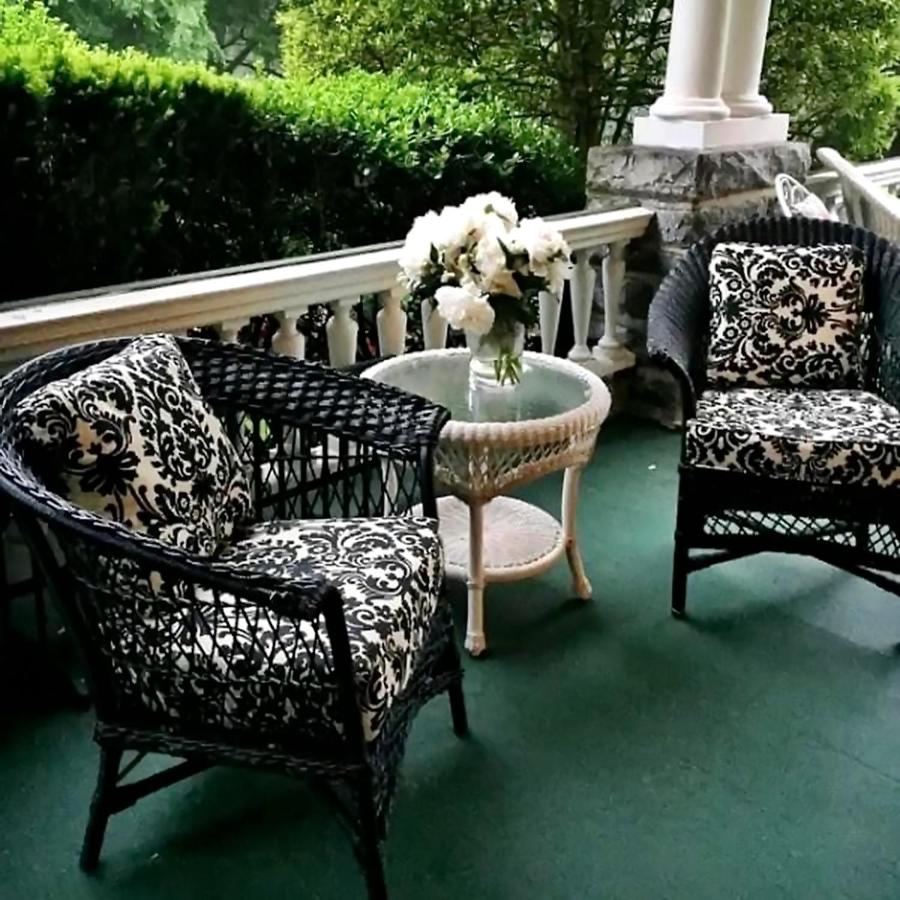 | The Lion and the Rose Bed and Breakfast