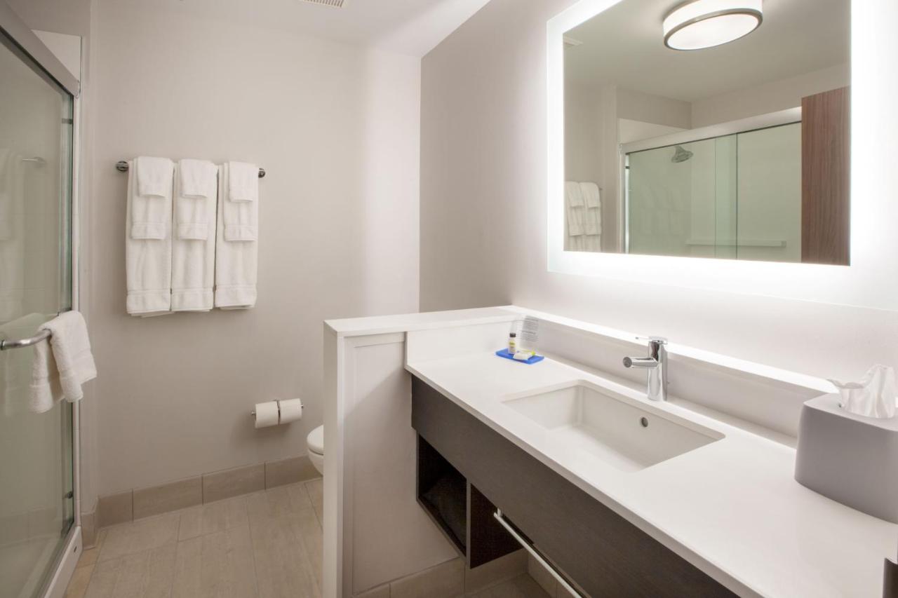 | Holiday Inn Express & Suites - Bardstown, an IHG Hotel