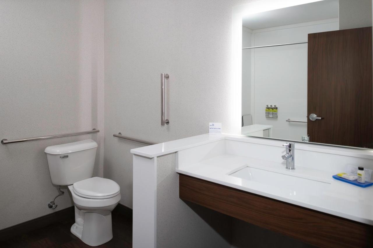 Double Suite - Mobility Access Tub/Non-Smoking at Holiday Inn Express & Suites The Dalles by IHG