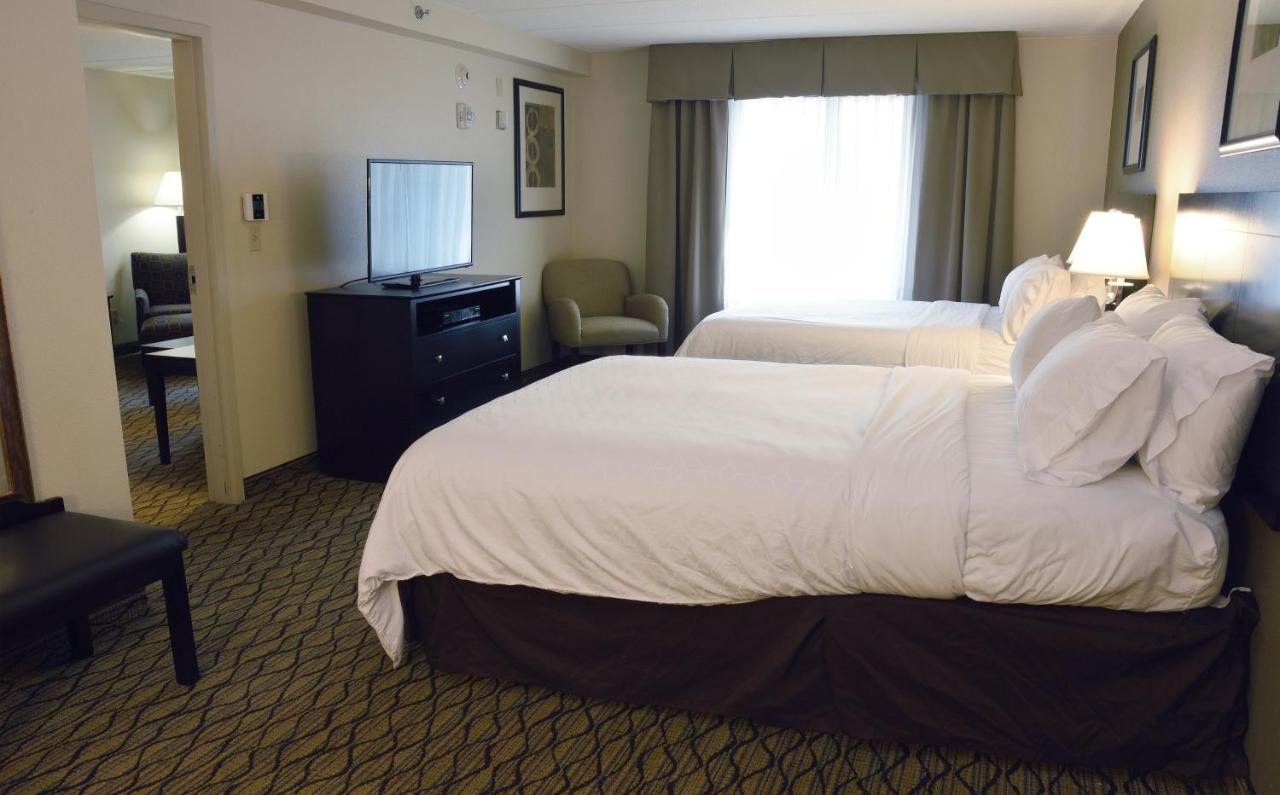| Holiday Inn Express Milford, an IHG Hotel