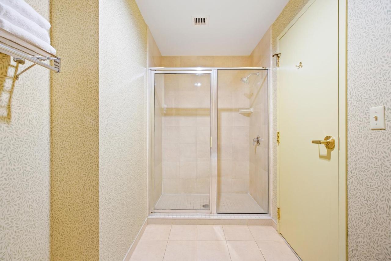  | OYO Hotel St Louis Downtown City Center MO