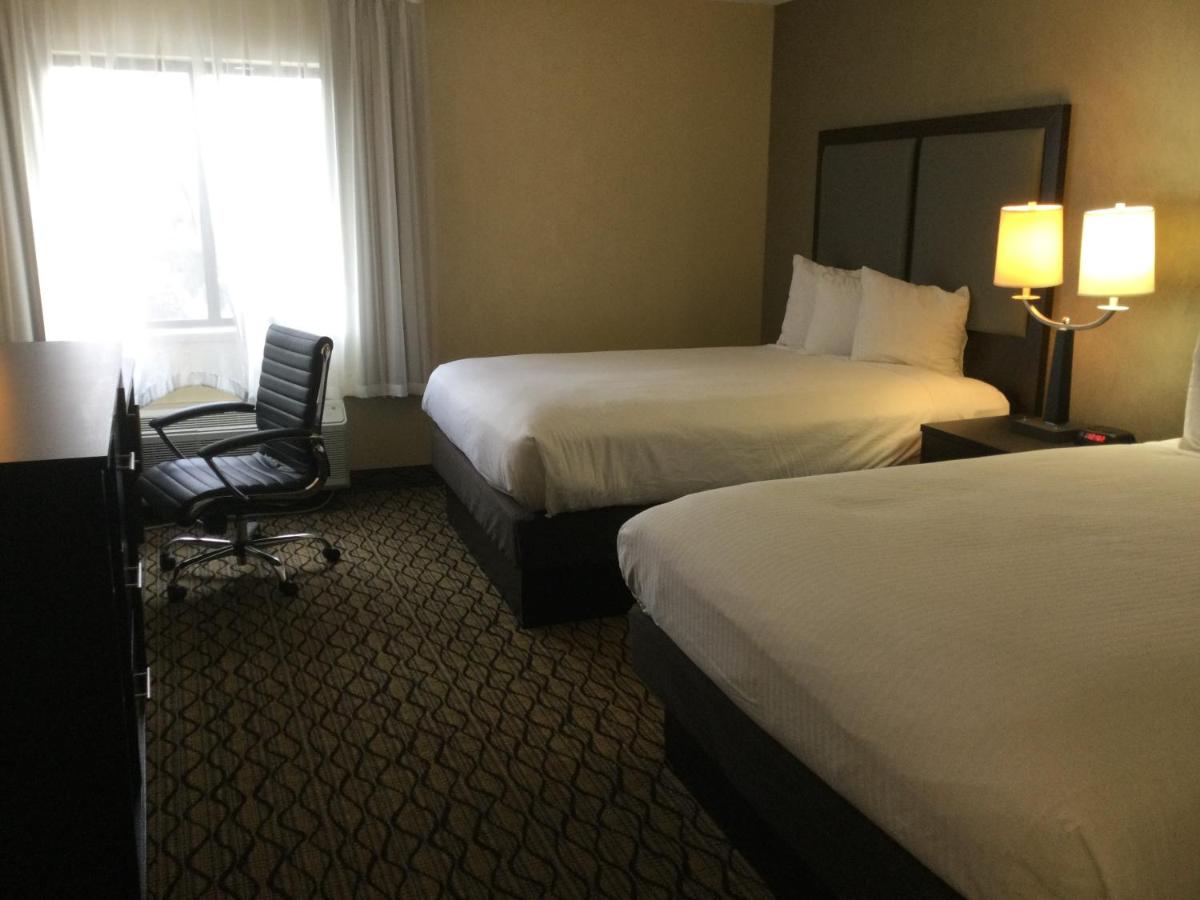 Deluxe Double Room with Two Double Beds - Non-Smoking at Baymont by Wyndham Bridgeport/Frankenmuth