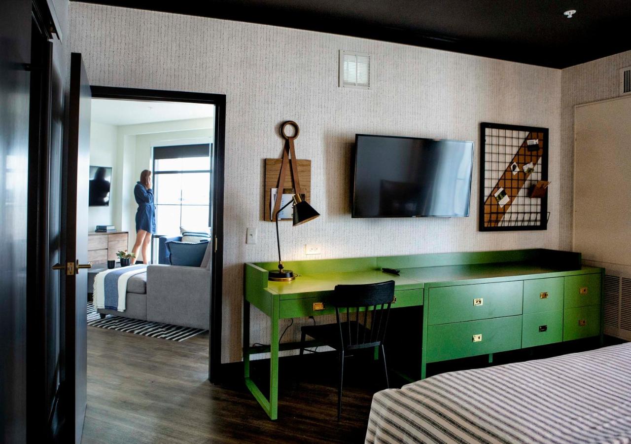 1 King Bed, Premier Mobility and Hearing Impaired Accessible Suite, Non-Smoking at Origin Lexington a Wyndham Hotel