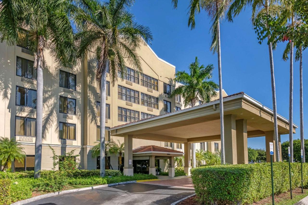 | Comfort Suites Miami
