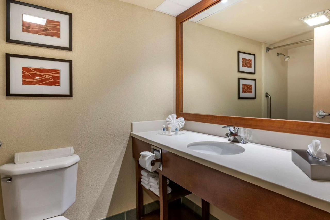 | Comfort Suites Miami