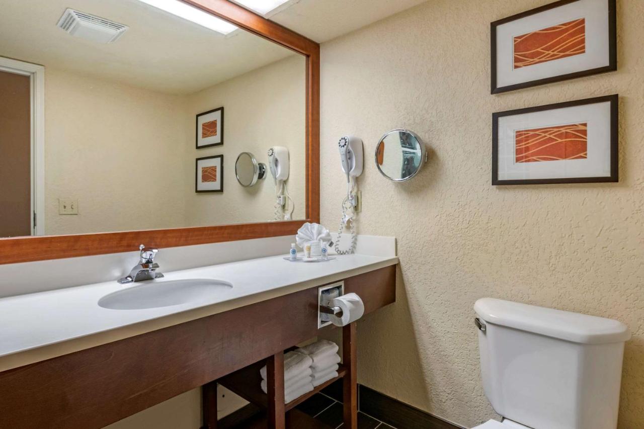| Comfort Suites Miami