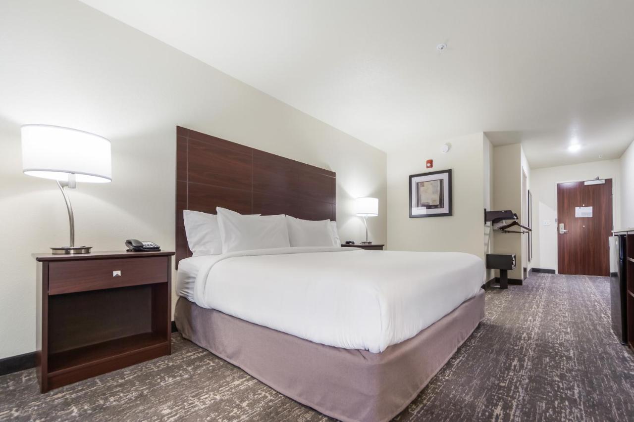 | Cobblestone Inn & Suites - Holdrege