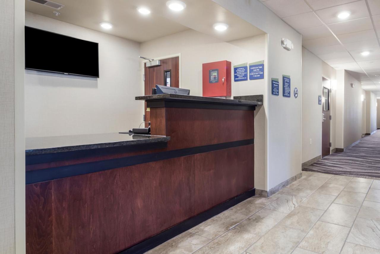 | Cobblestone Inn & Suites - Holdrege
