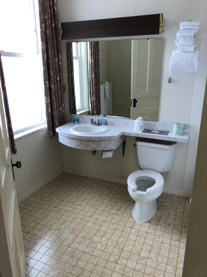 Standard Double Room at Stearns Hotel