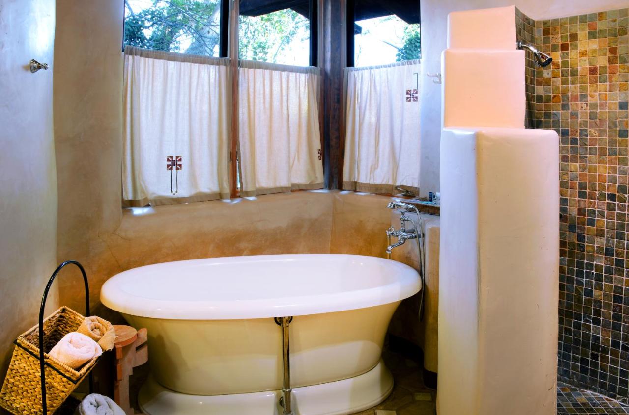 Deluxe King Room at El Portal Sedona Hotel