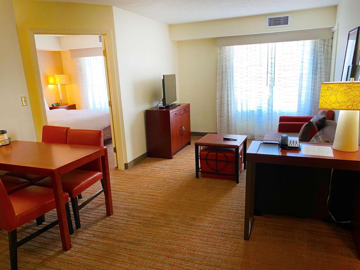 Queen Suite with Mobility Accessible Roll-In Shower at Revi Columbus North