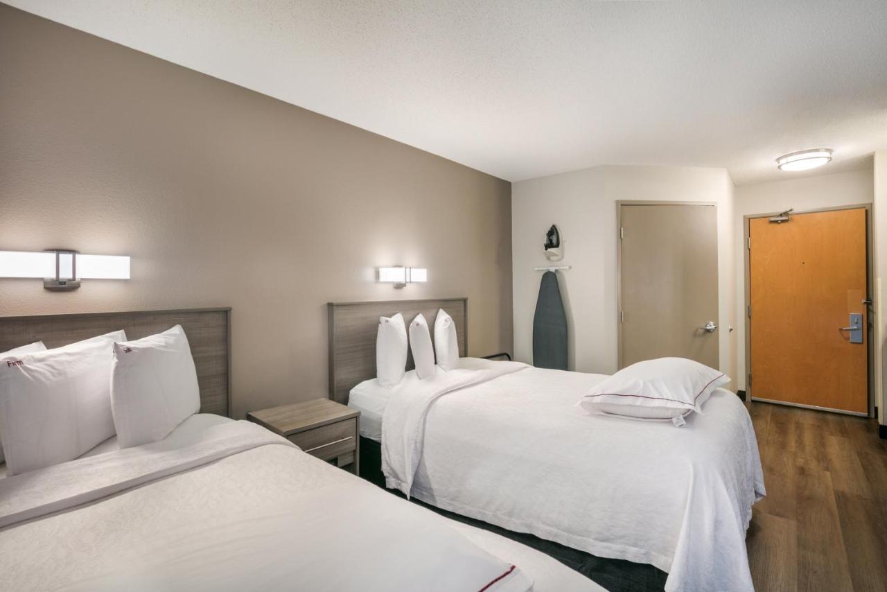 | Red Roof Inn PLUS+ Boston - Logan