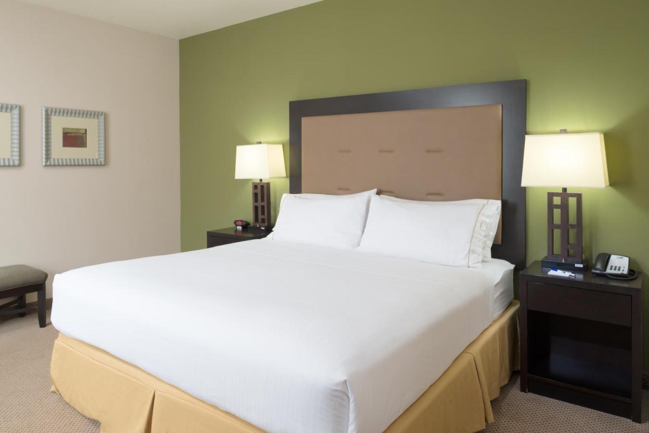  | Holiday Inn Express Hotel & Suites North Sequim, an IHG Hotel
