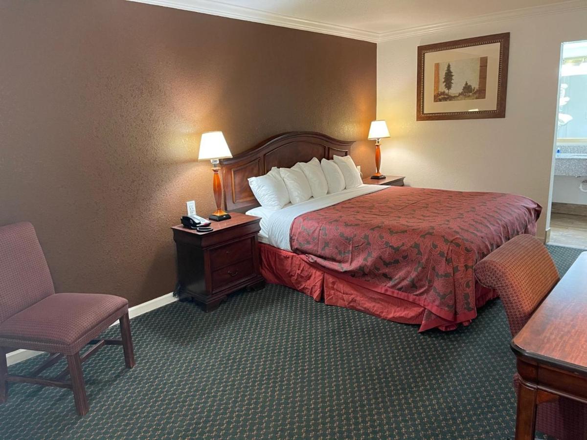 | 1st Interstate Inn
