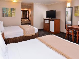 Room #4842434 at Best Western Oxnard Inn