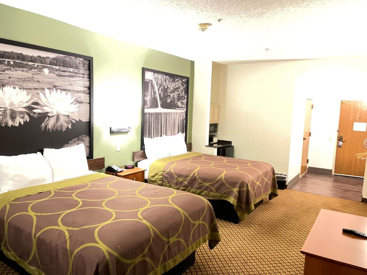 Studio Suite with Two Double Beds and Bath Tub - Mobility/Hearing Access - Non-Smoking at Super 8 by Wyndham Fort Worth Downtown South