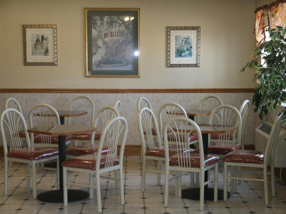  | Super 8 by Wyndham Platte City Kansas City Area
