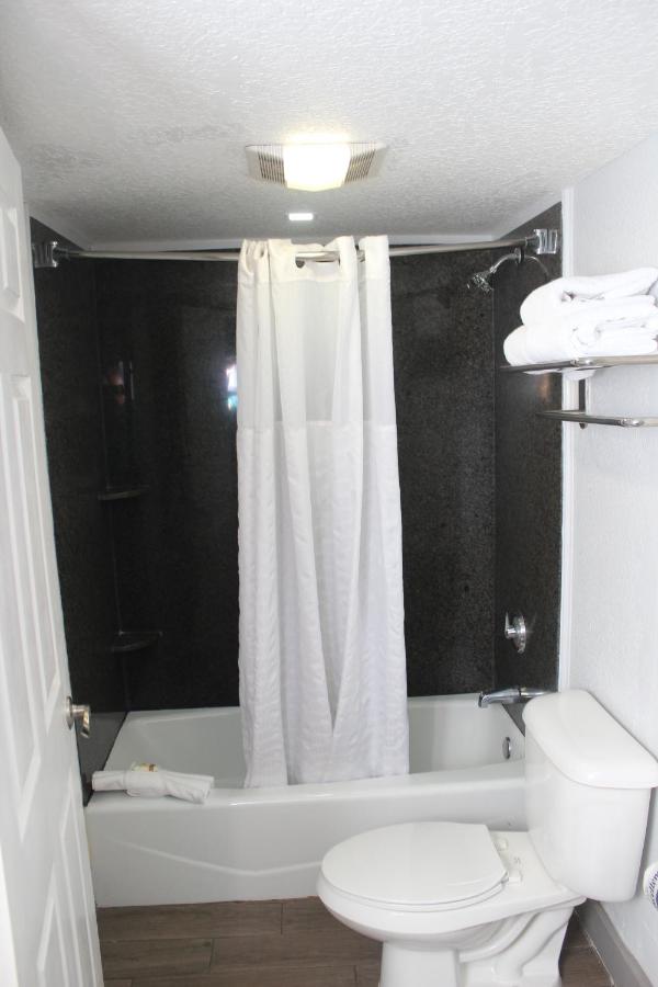 Queen Suite with Sofa and City View - Non-Smoking at La Quinta Inn & Suites by Wyndham Oceanfront Daytona Beach