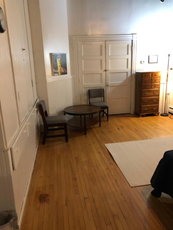 | Art Gallery Hostel
