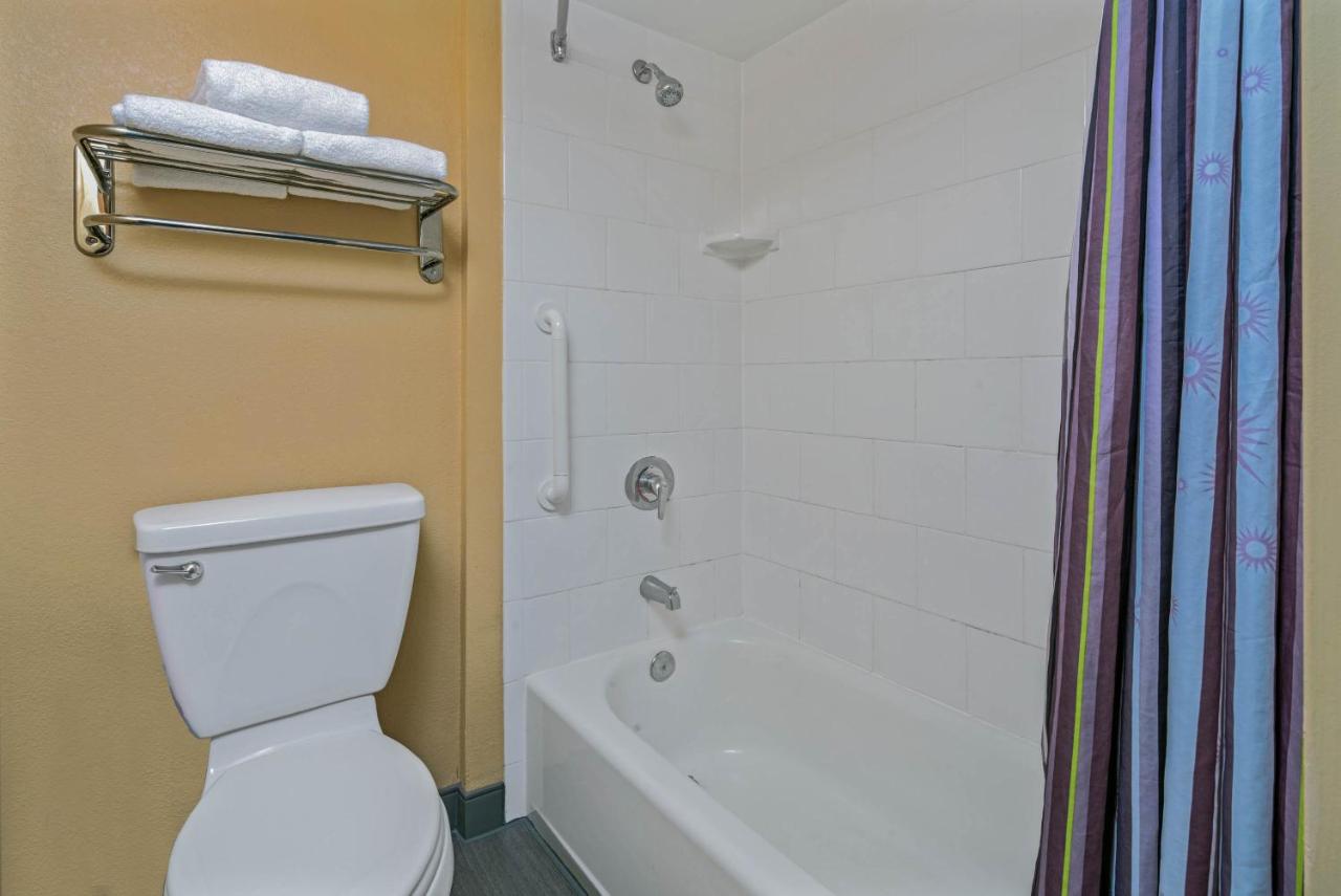 Deluxe King Suite - Non-Smoking at La Quinta Inn & Suites by Wyndham Naples Downtown