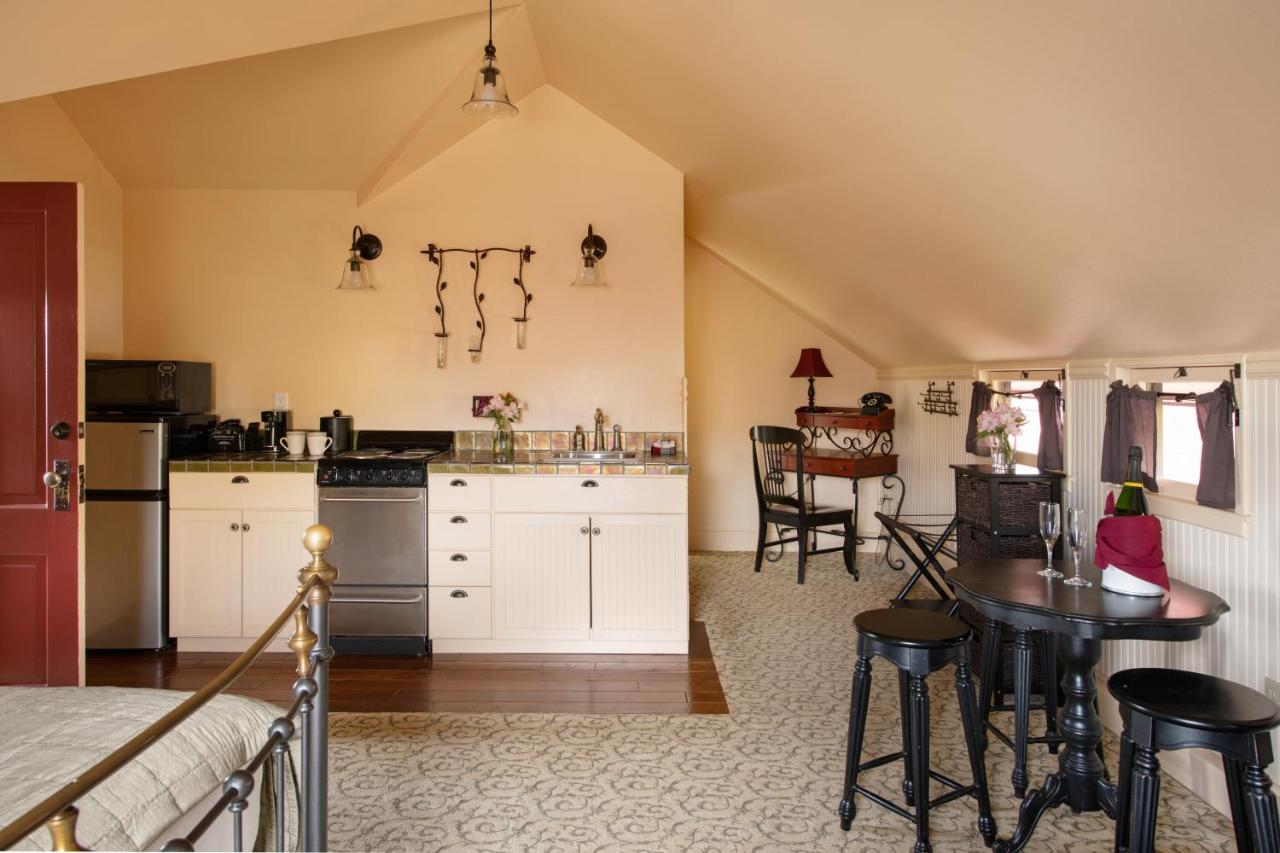 | Chamberlin Inn