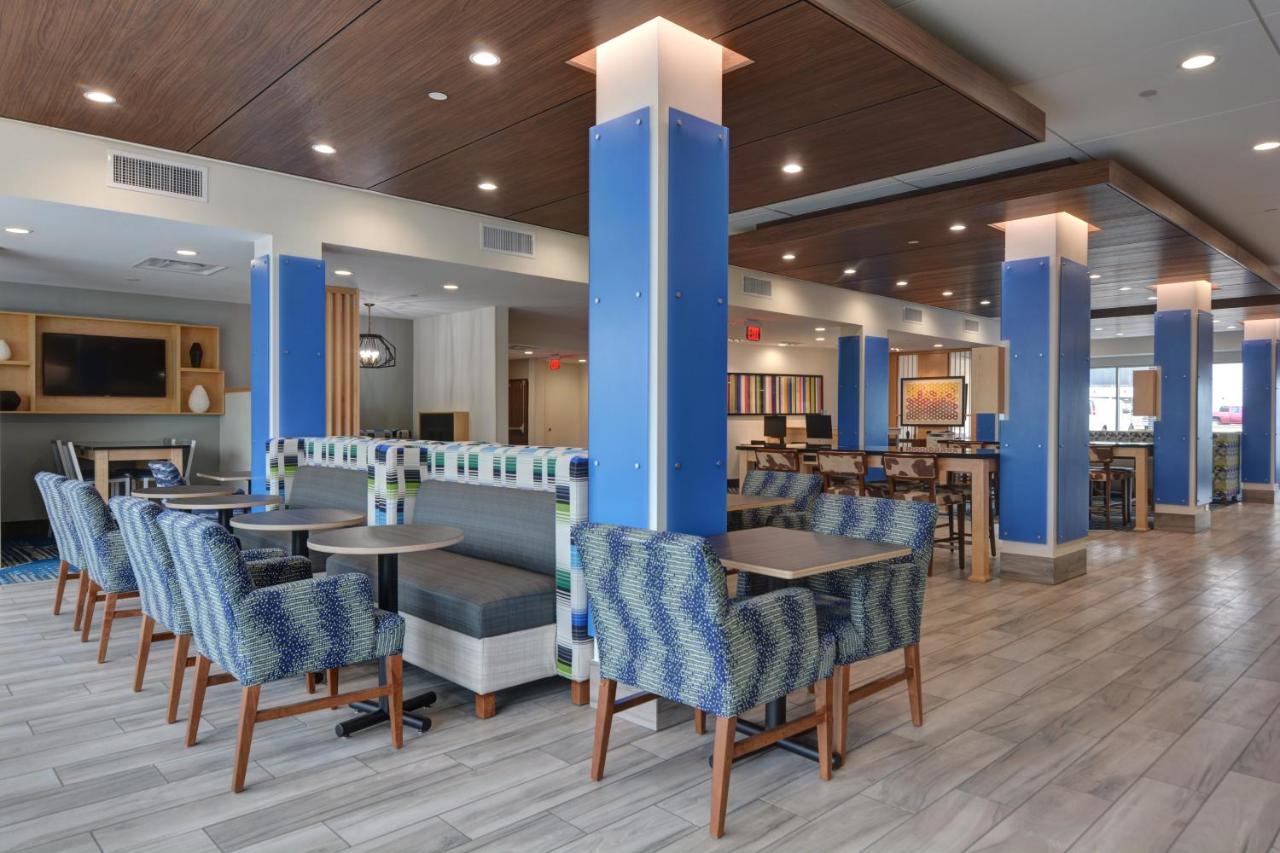 | Holiday Inn Express & Suites - Greenville - Taylors, an IHG Hotel