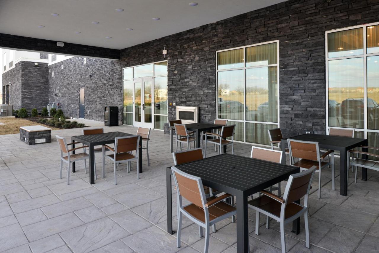 | Holiday Inn - Fort Worth - Alliance, an IHG Hotel