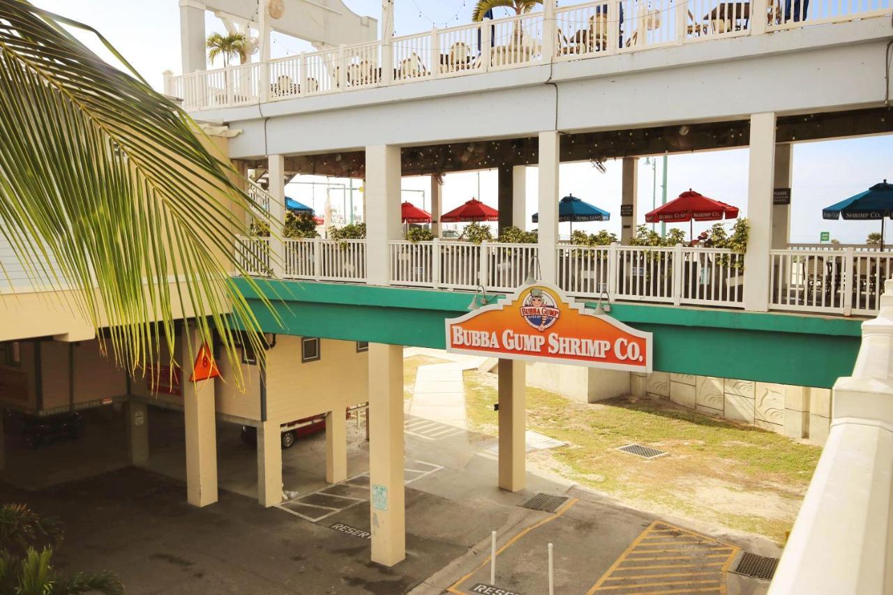 | John's Pass Hotel - Brand New Property Fully Remote