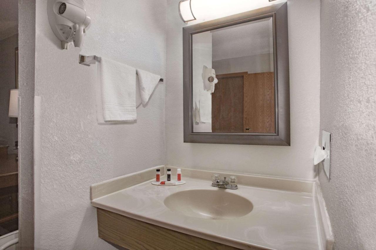 Double Room with Two Double Beds - Non-Smoking at Super 8 by Wyndham Fort Madison