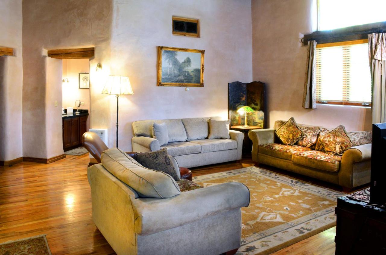 Deluxe King Room with Sofa Bed at El Portal Sedona Hotel