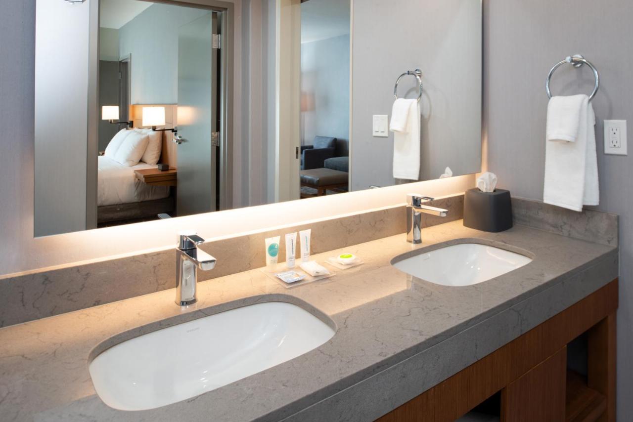 King Suite at Hyatt Place Dallas/Rockwall