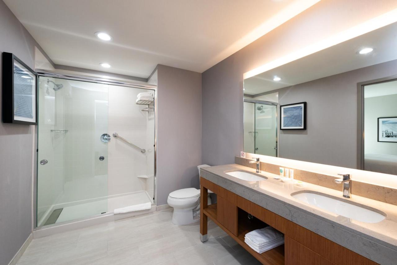 King Suite at Hyatt Place Dallas/Rockwall