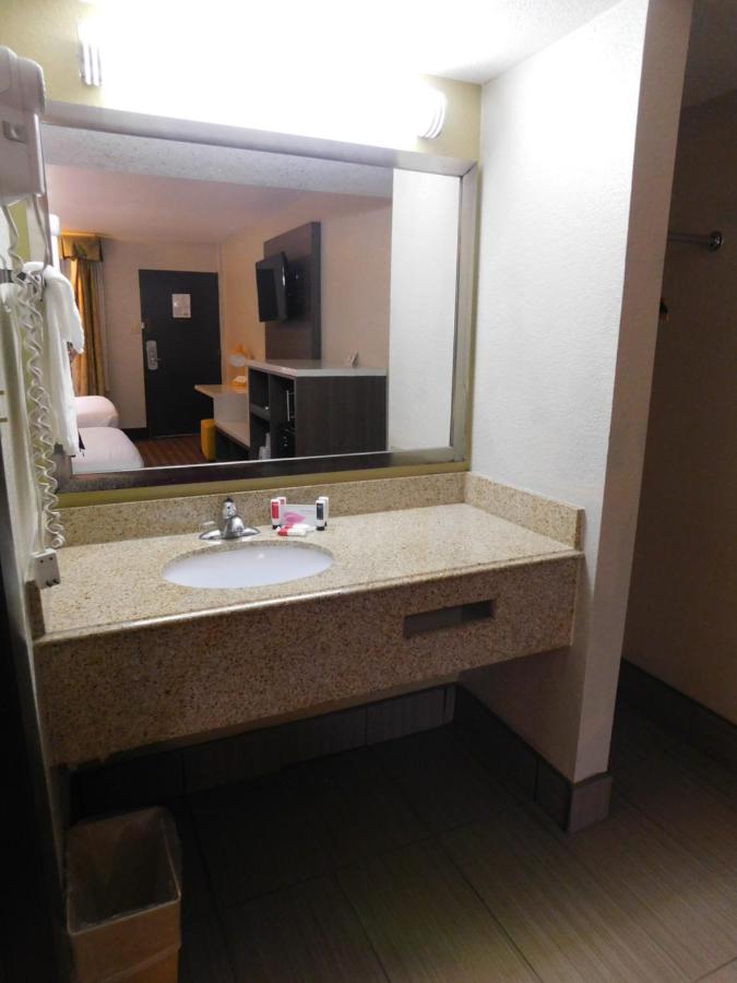 Standard Room, 2 Queen Beds, Non Smoking at Days Inn & Suites by Wyndham Downtown Gatlinburg Parkway