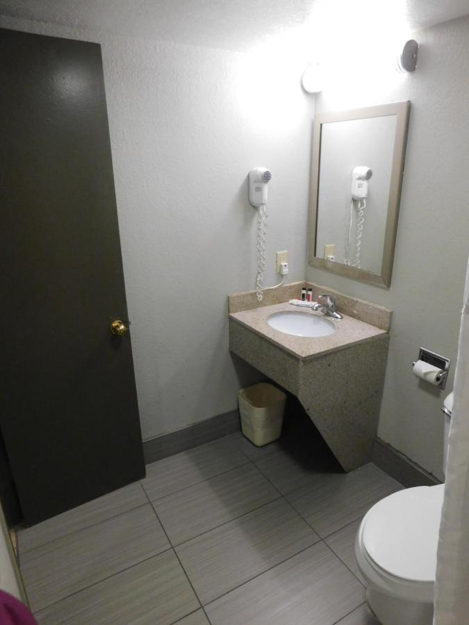 King Studio Suite - Non-Smoking at Days Inn & Suites by Wyndham Downtown Gatlinburg Parkway