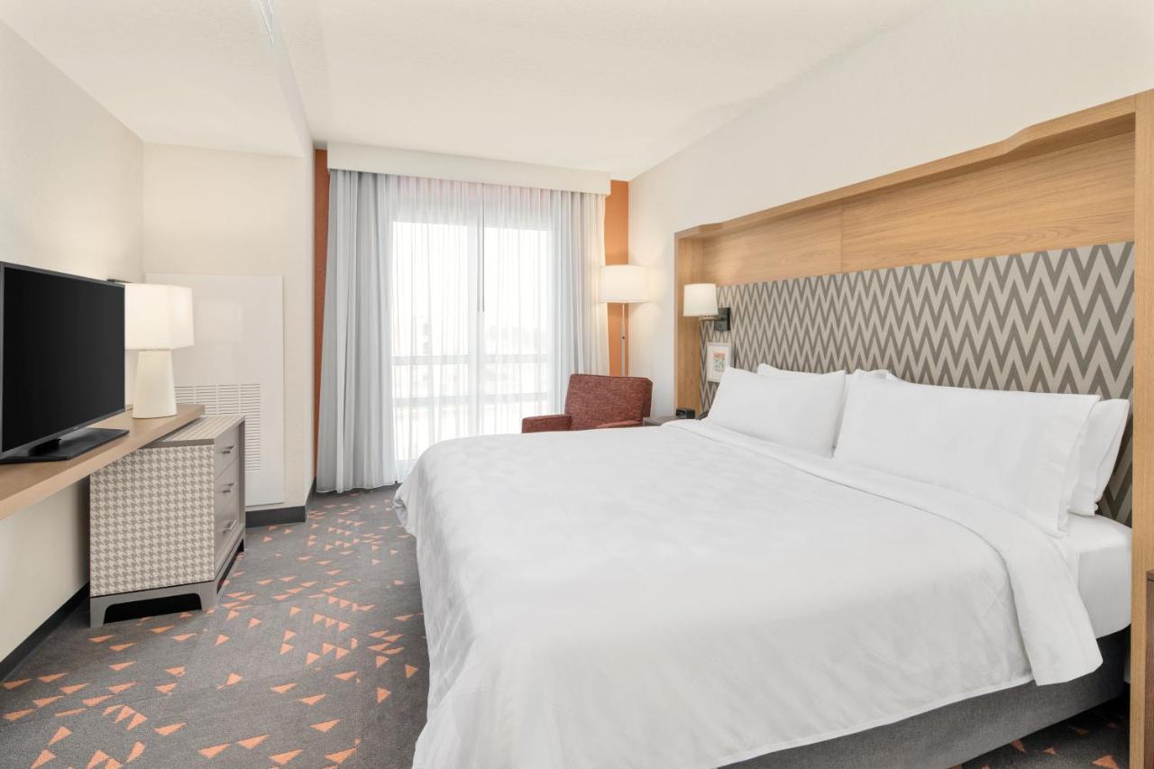 King Suite - Non-Smoking at Holiday Inn & Suites Orlando - International Dr S, an IHG Hotel