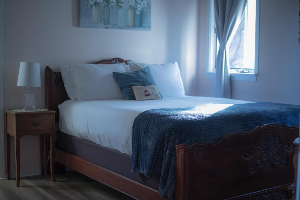 | Tucker Peak Lodge