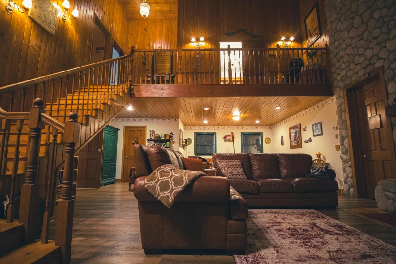 | Tucker Peak Lodge