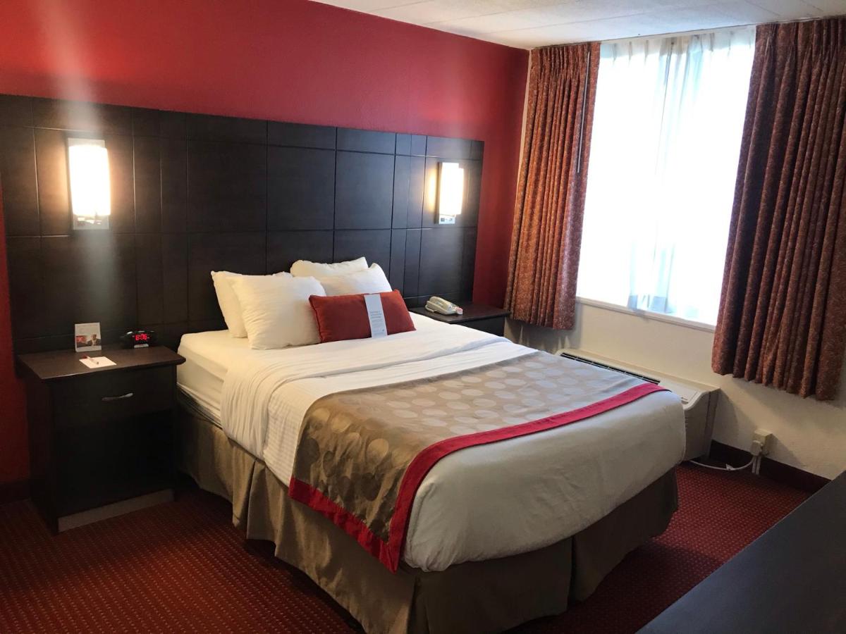  | Ramada by Wyndham Ligonier
