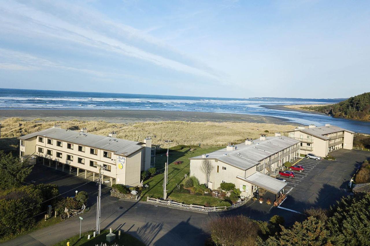| Hi-Tide Resort