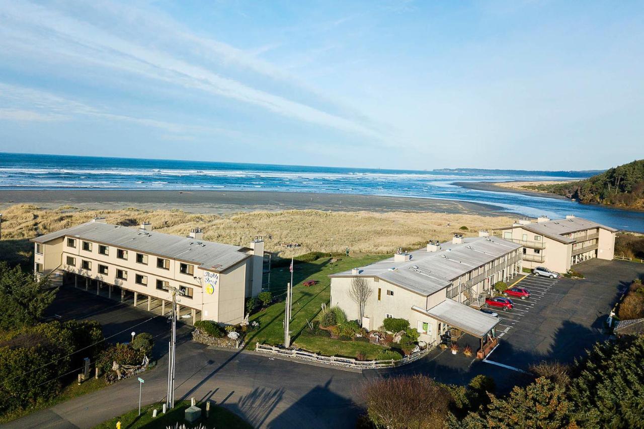 | Hi-Tide Resort