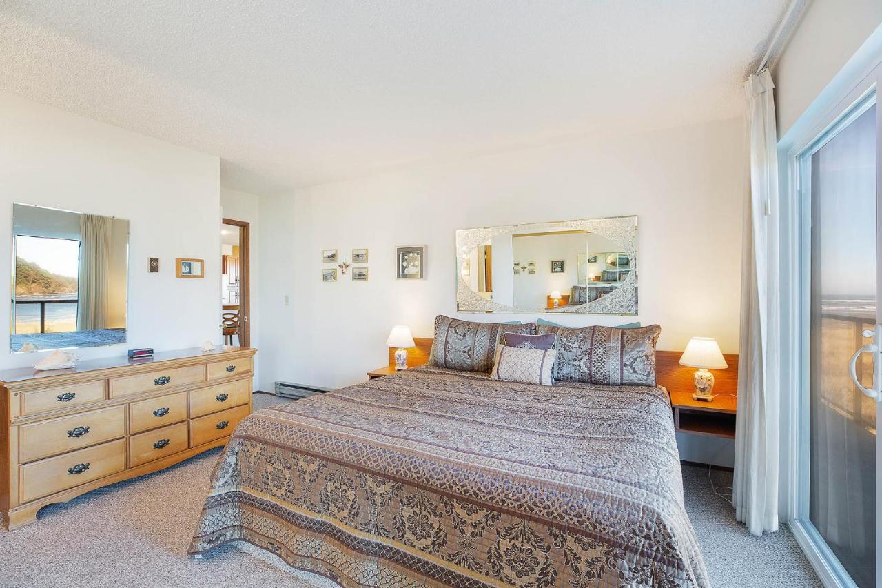 | Hi-Tide Resort