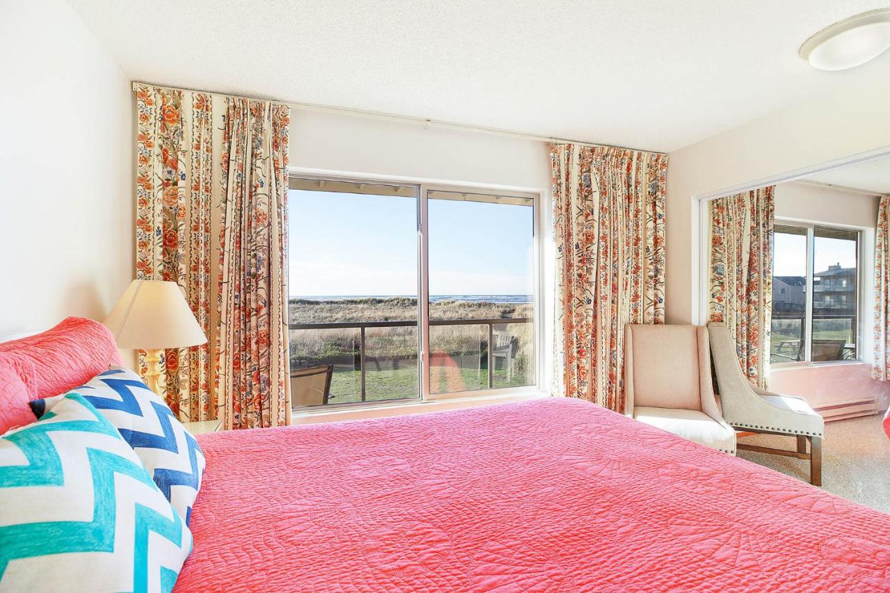 | Hi-Tide Resort
