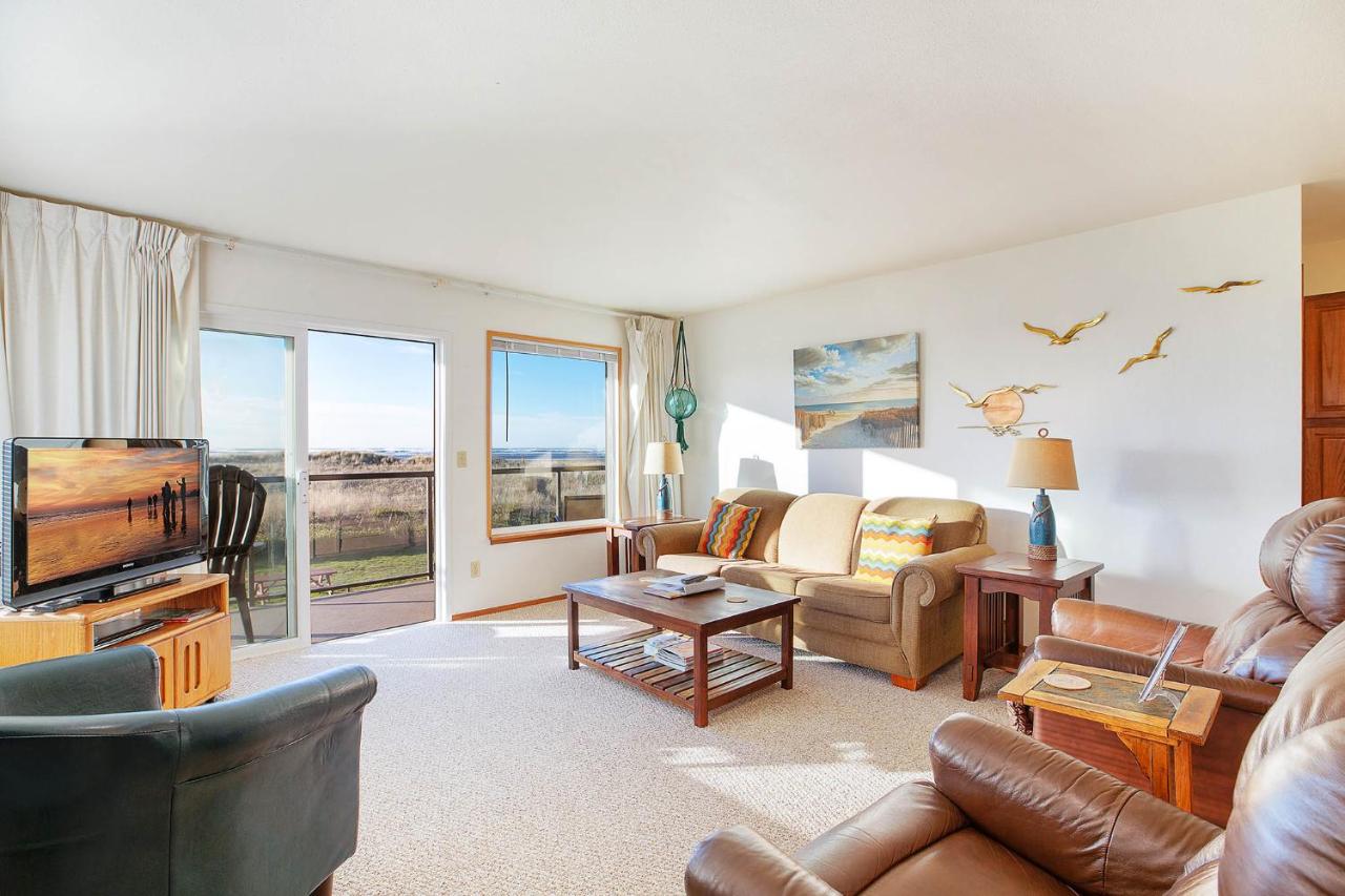 | Hi-Tide Resort