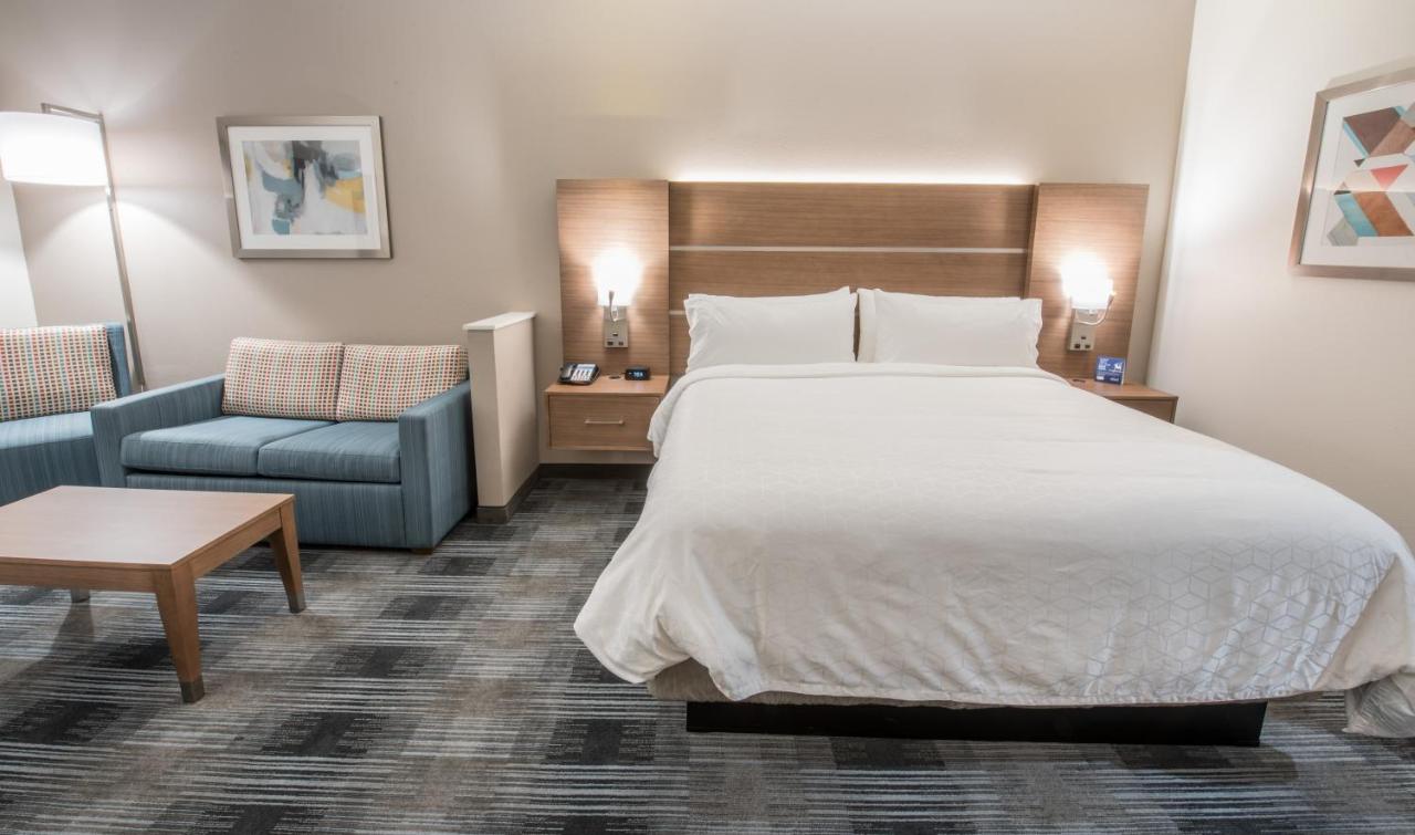  | Holiday Inn Express and Suites Houston Westchase - Westheimer