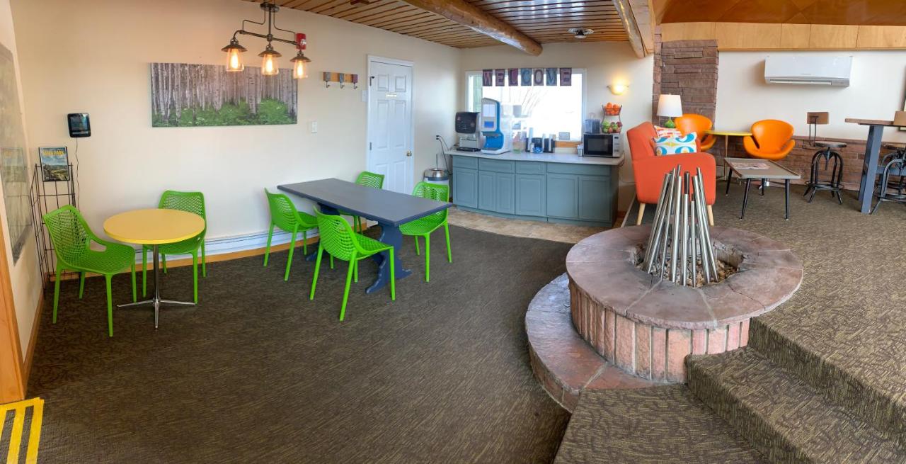  | Coyote Mountain Lodge