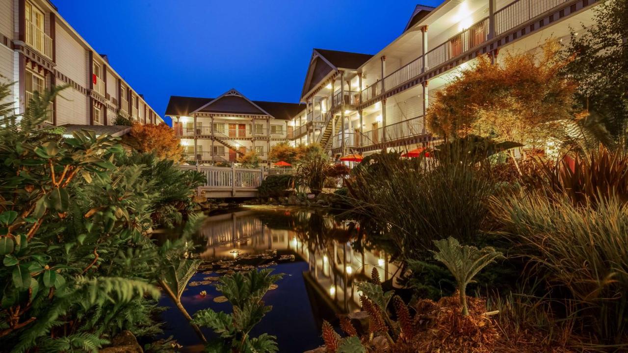 | Best Western Plus Bayshore Inn